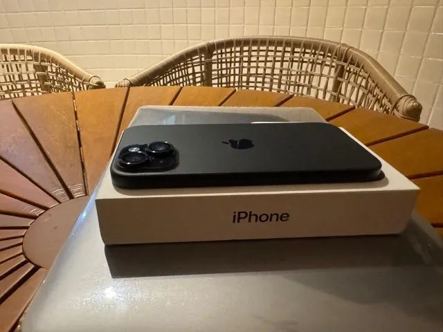  iPhone 15 128 GB Cinza Espacial Perfeito Estado de Conservação  - Foto 4