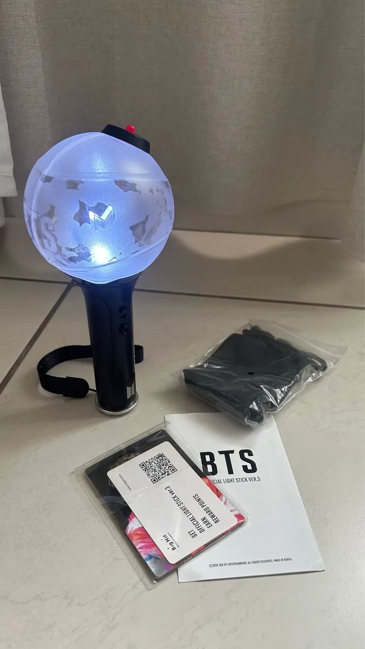 BTS - OFFICIAL LIGHT STICK (ARMY BOMB VER.3) - Hobbies e coleções