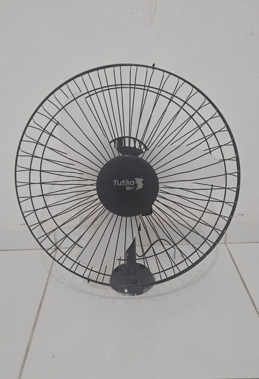 Ventilador de parede Bivolt 60 cm tufão