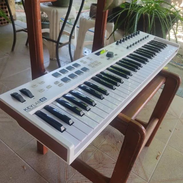 Controlador Keylab Essential 61 - Foto 3