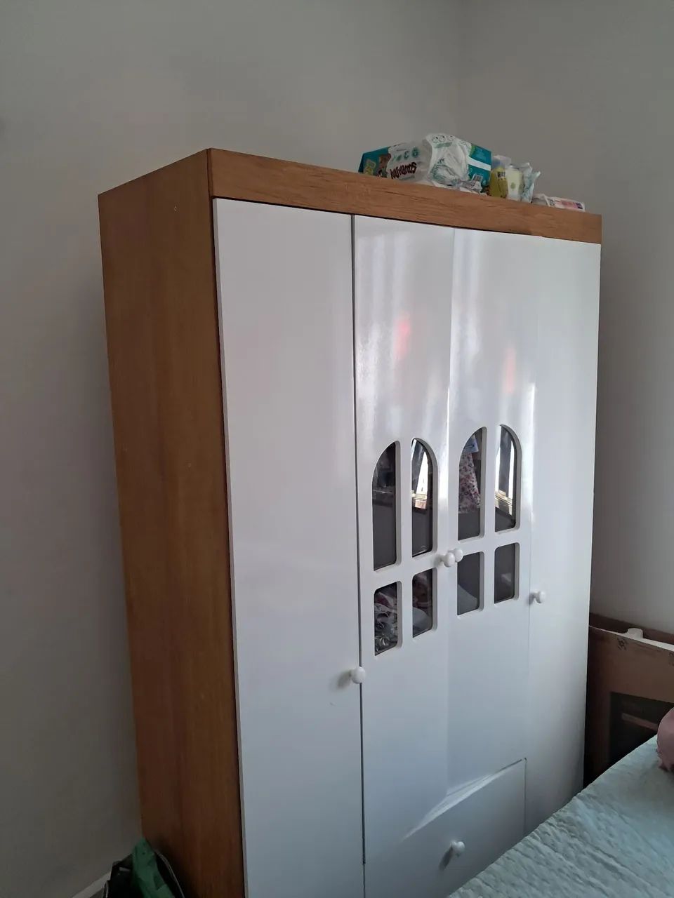 Vendo guarda-roupa de bebê