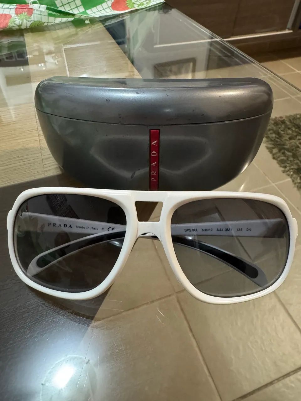 Vendo Óculos Prada