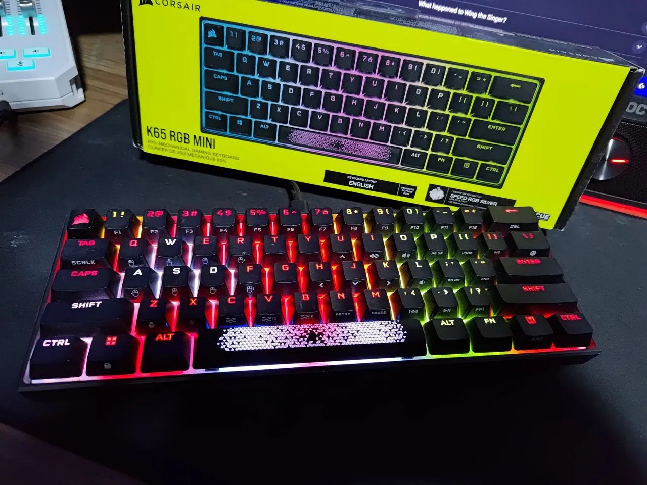 Teclado K65 corsair