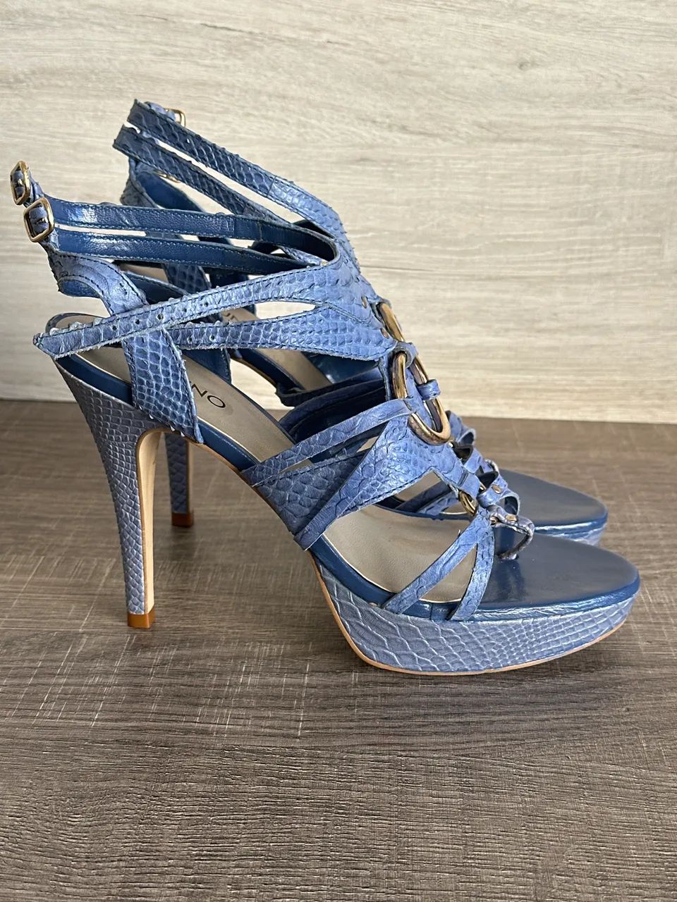 Sandália Azul - Via Uno - Foto 2
