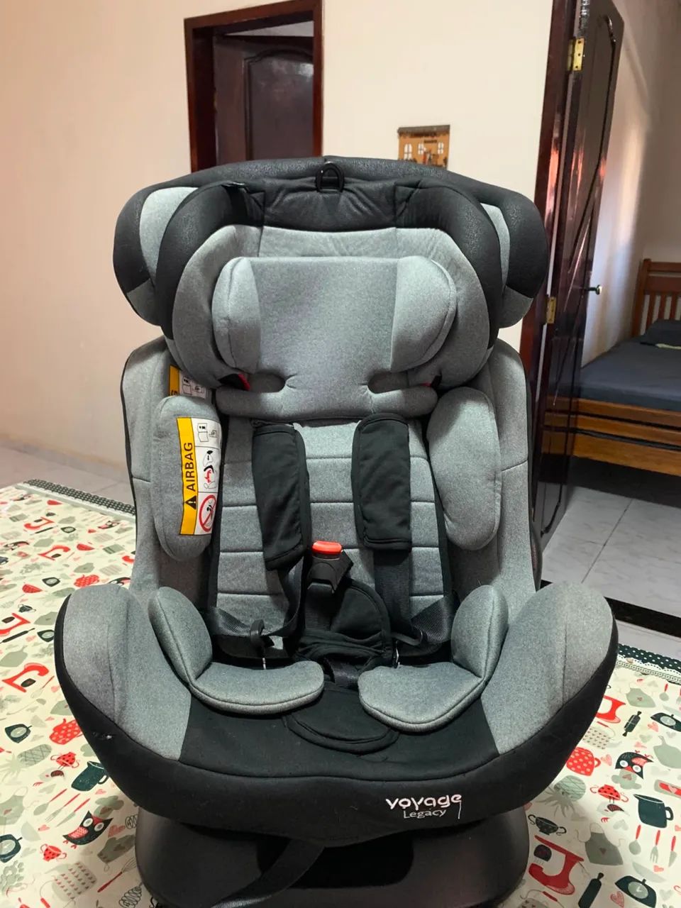   Cadeirinha de bebê 