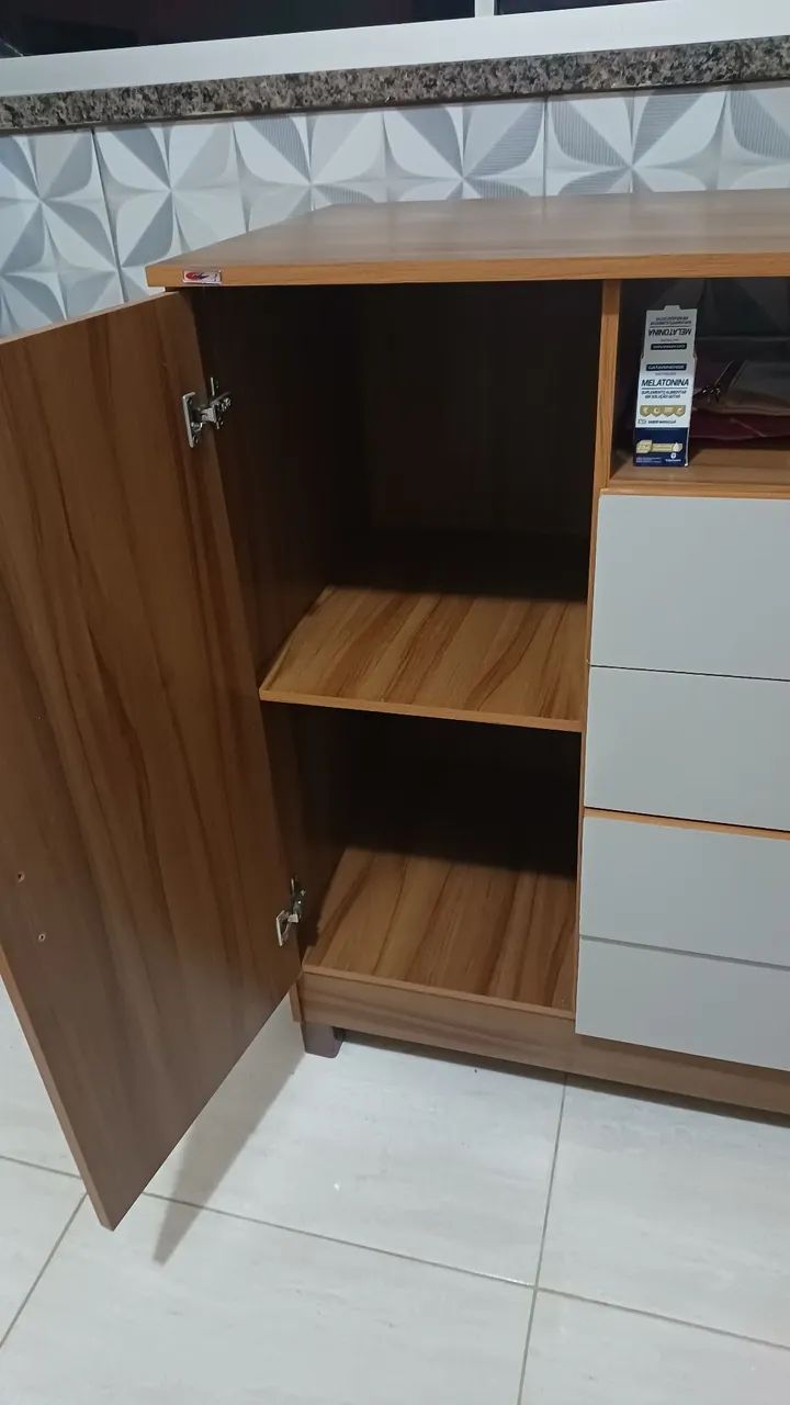 Cômoda 2 portas e 4 gavetas - Foto 2