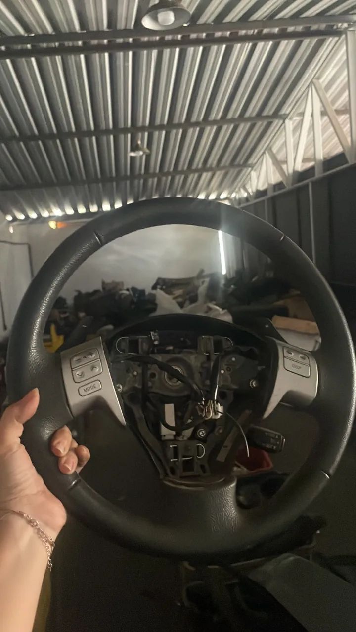 Volante Corolla com comando 