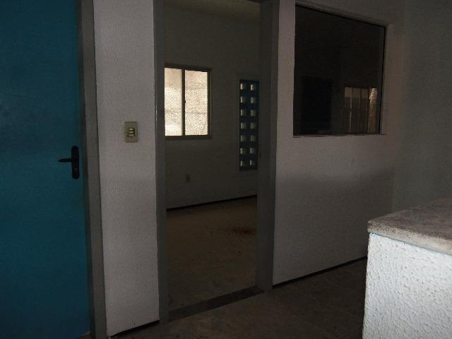 Vendo Galpão no Montese, Medindo 19 x 40, na Av. Gomes de matos - Foto 6