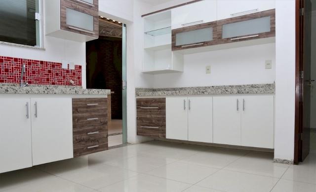 Ótima casa em condomínio fechado, duplex, com 278 m2, duas vagas, - Foto 4