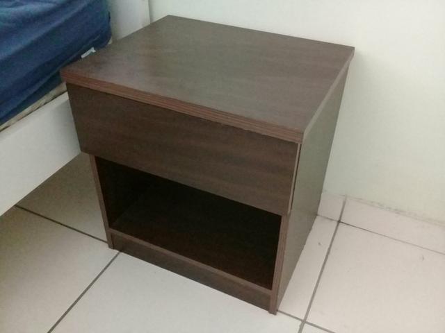 Cama de casal semi nova com criados - Foto 2
