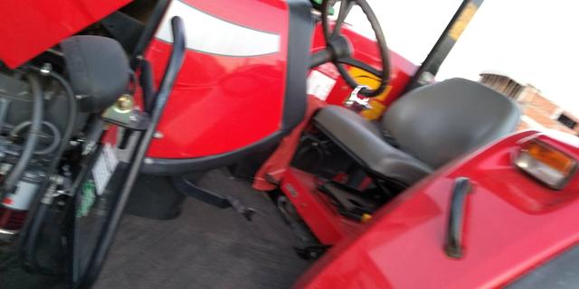 Trator agrícola - Foto 3