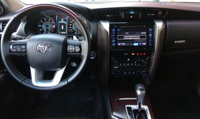 Hilux SW4 4.0 2017 - Foto 9