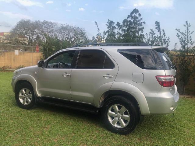 Toyota Hilux sw4 srv d4-4x4 3.0 tdi diesel. aut 7 lugares