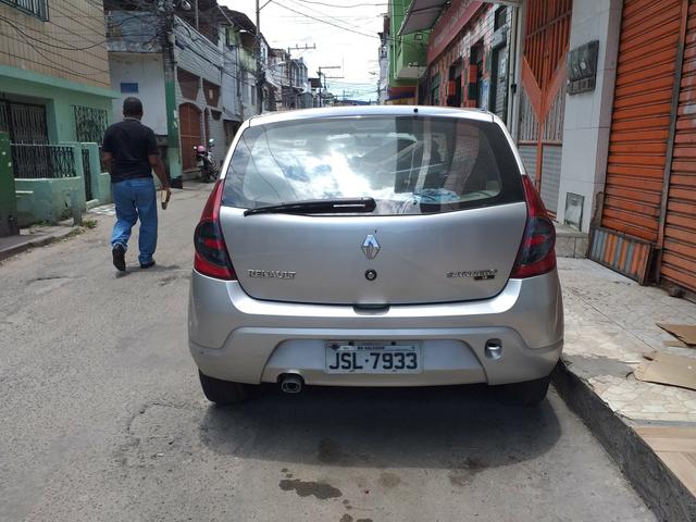 Sandero 1.6 8v completo com gnv ipva2019 pago - Foto 4