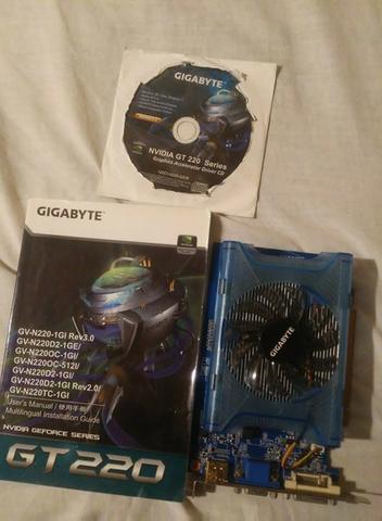Placa de video gigabyte gt220