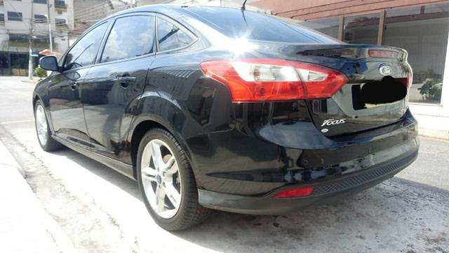 Focus 2014 2.0 automático completo. Aceito troca por menor valor - Foto 4