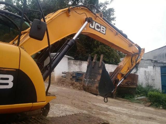 Escavadeira hidráulica JCB b200 - Foto 3