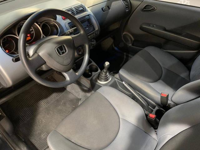 HONDA FIT 2005/2006 1.4 LX 8V GASOLINA 4P MANUAL - Foto 5