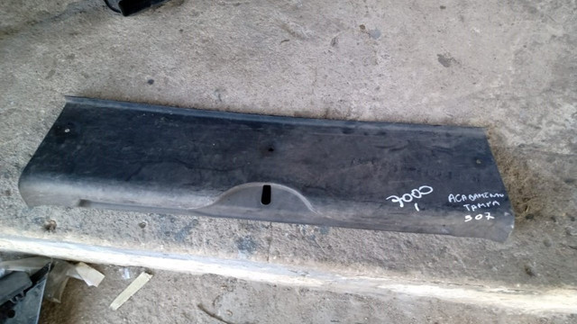 Acabamento Tampa de Mala Peugeot 307