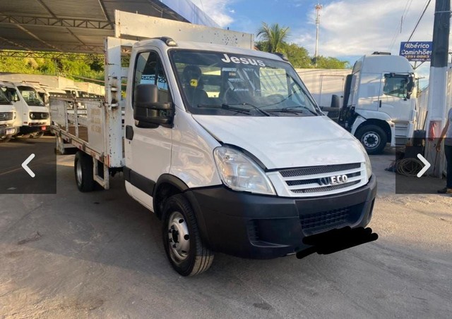VENDO CAMINHÃO IVECO