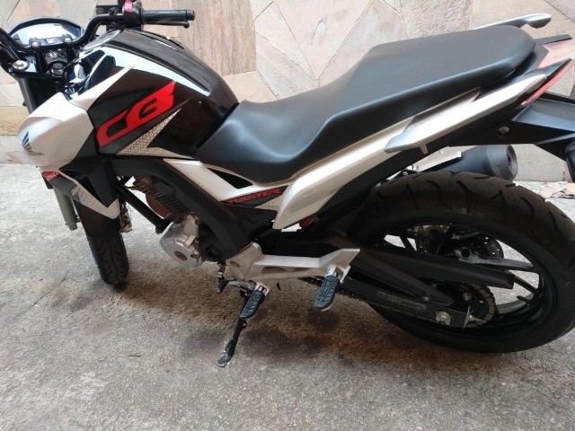 HONDA CB TWISTER