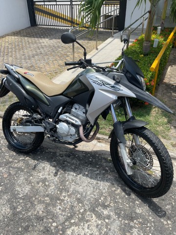 VENDO HONDA XRE 300/300 ABS FLEX