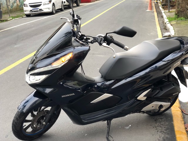 QUASE ZERO NOVINHA NOVINHA PCX SPORT AUTOMÁTICA MOTO TOP LINDA