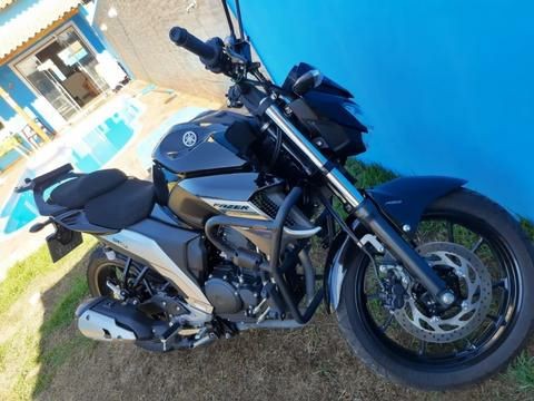 YAMAHA FAZER 250