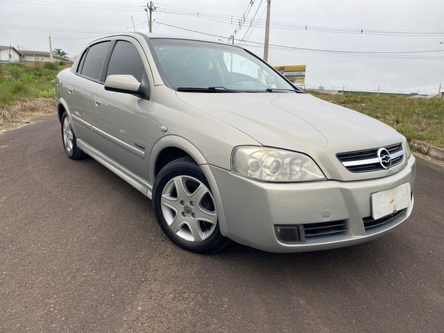 CHEVROLET ASTRA SEDAN  COMFORT  1.8 8V 4P 2005