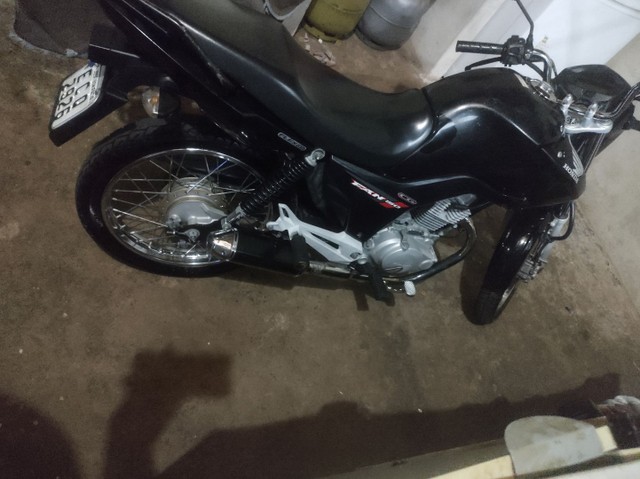 MOTO TITAN 150
