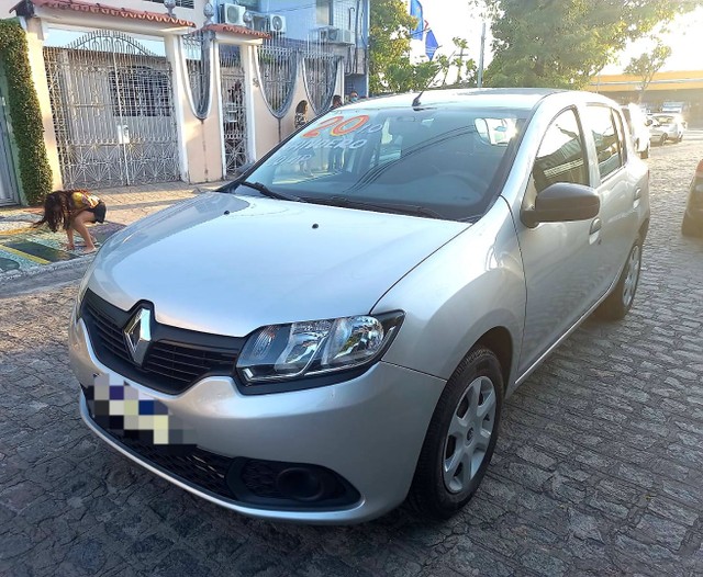 SANDERO COMPLETO 2020
