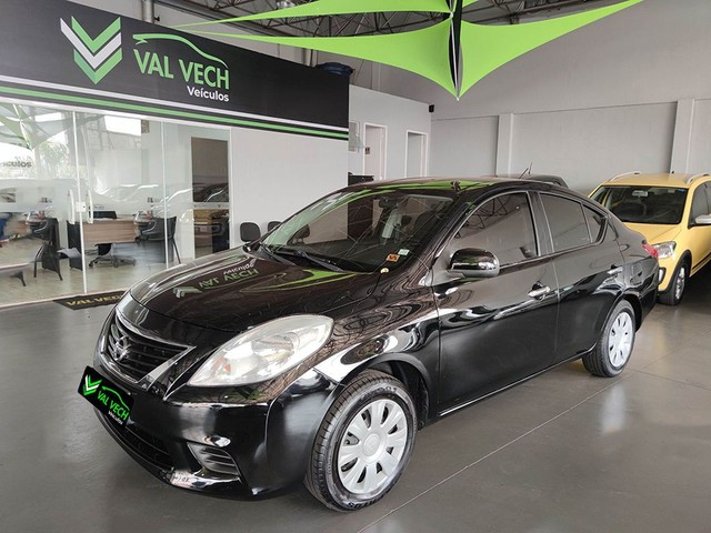 NISSAN VERSA 1.6 SV 16V 2014