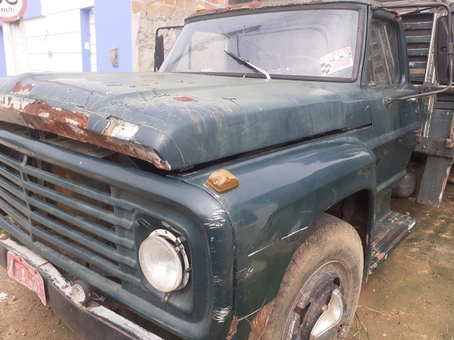 VENDO OU TROCO FORD 600 !