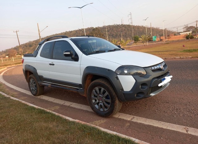 FIAT STRADA 1.8 ADVENTURE CAB.DUPLA FLEX