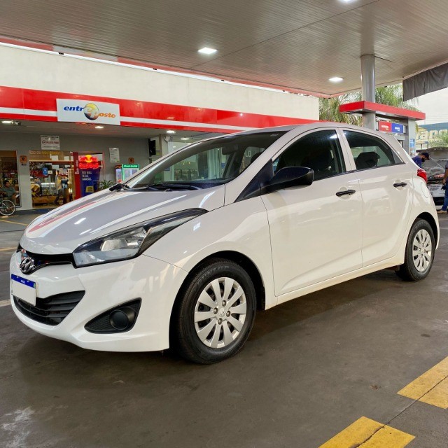 HYUNDAI HB20 1.0 FLEX CONFORT 2013, COMPLETO, TROCO E FINANCIO.