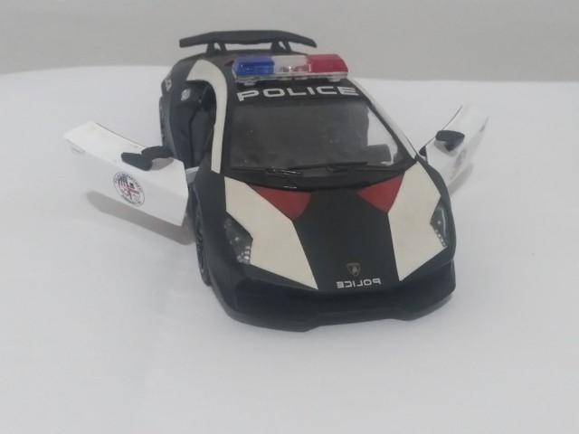 Lamborghini sesto cheap elemento police car