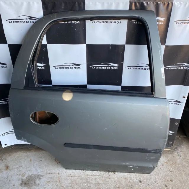 Porta do Corsa sedan traseira direita 