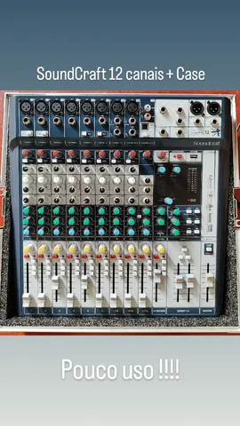 Mesa de som com efeito 12 canais SoundCraft