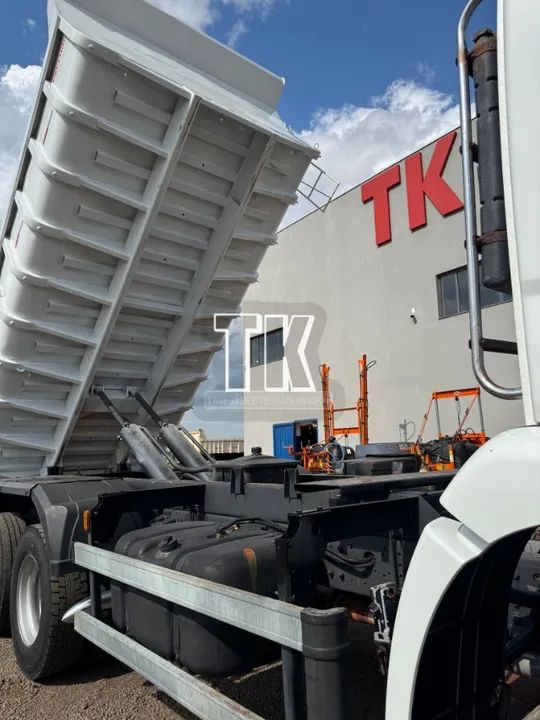 Caminhão Volkswagen 24250 Basculante ano 08/09 - TK Tratores Nova Andradina - MS  - Foto 8