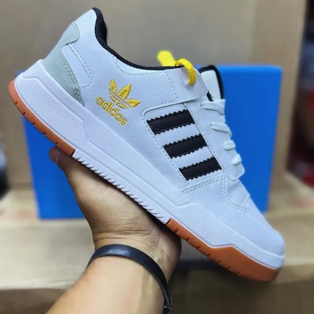 Tênis  Adidas Low