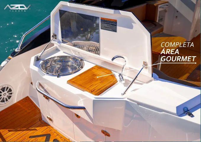 Lancha Azov Z260 Maior Espaço Interno Da Categoria 14 Pess., Acabamento, Navegabilidade - Foto 3