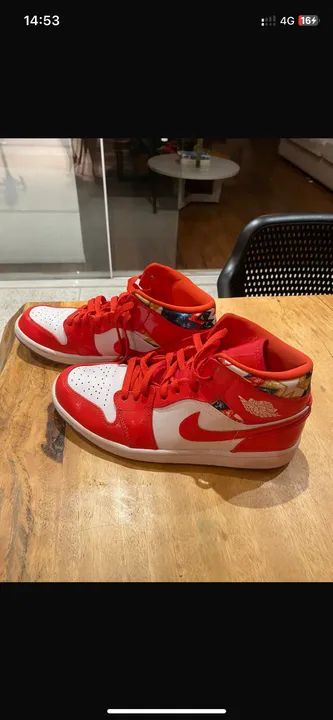 Air Jordan Vermelho Tamanho 40 - Pouquíssimo Uso