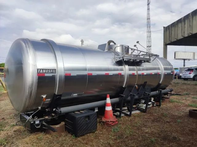 Carretas Tanque em Aço inox, Quimico / Alimenticio / Combustivel / Agua / Diversos modelos - Foto 7