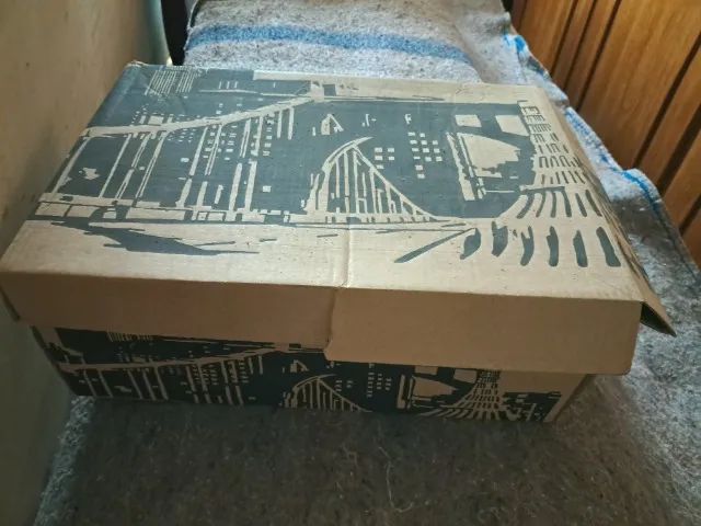 coturno baixo tipo bota na caixa quem ver compra  