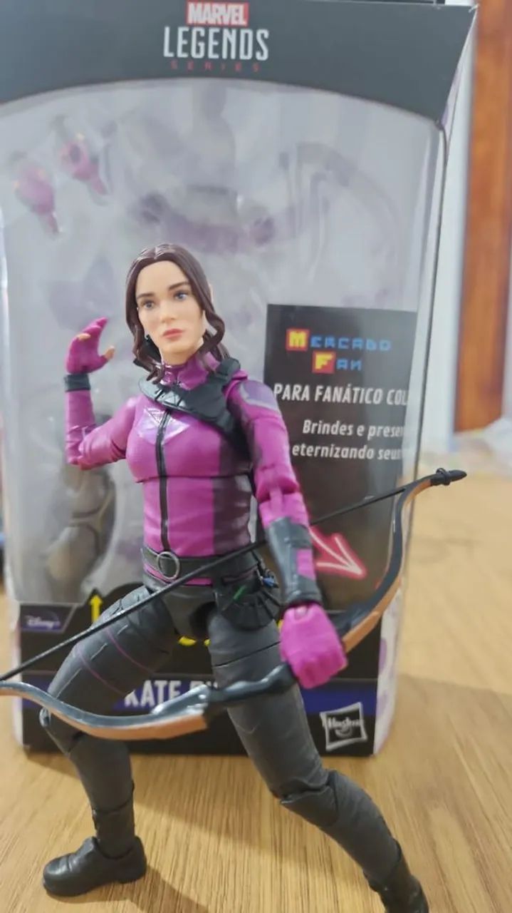 Action Figure Kate Bishop Marvel Legends - Foto 2