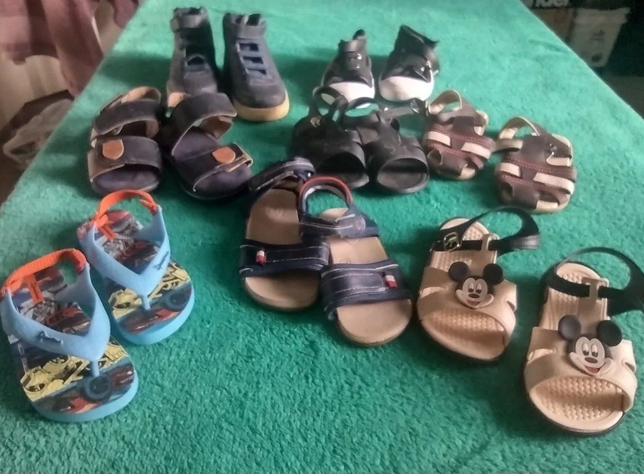 Lote de Sapatos Infantis TM 24 menino