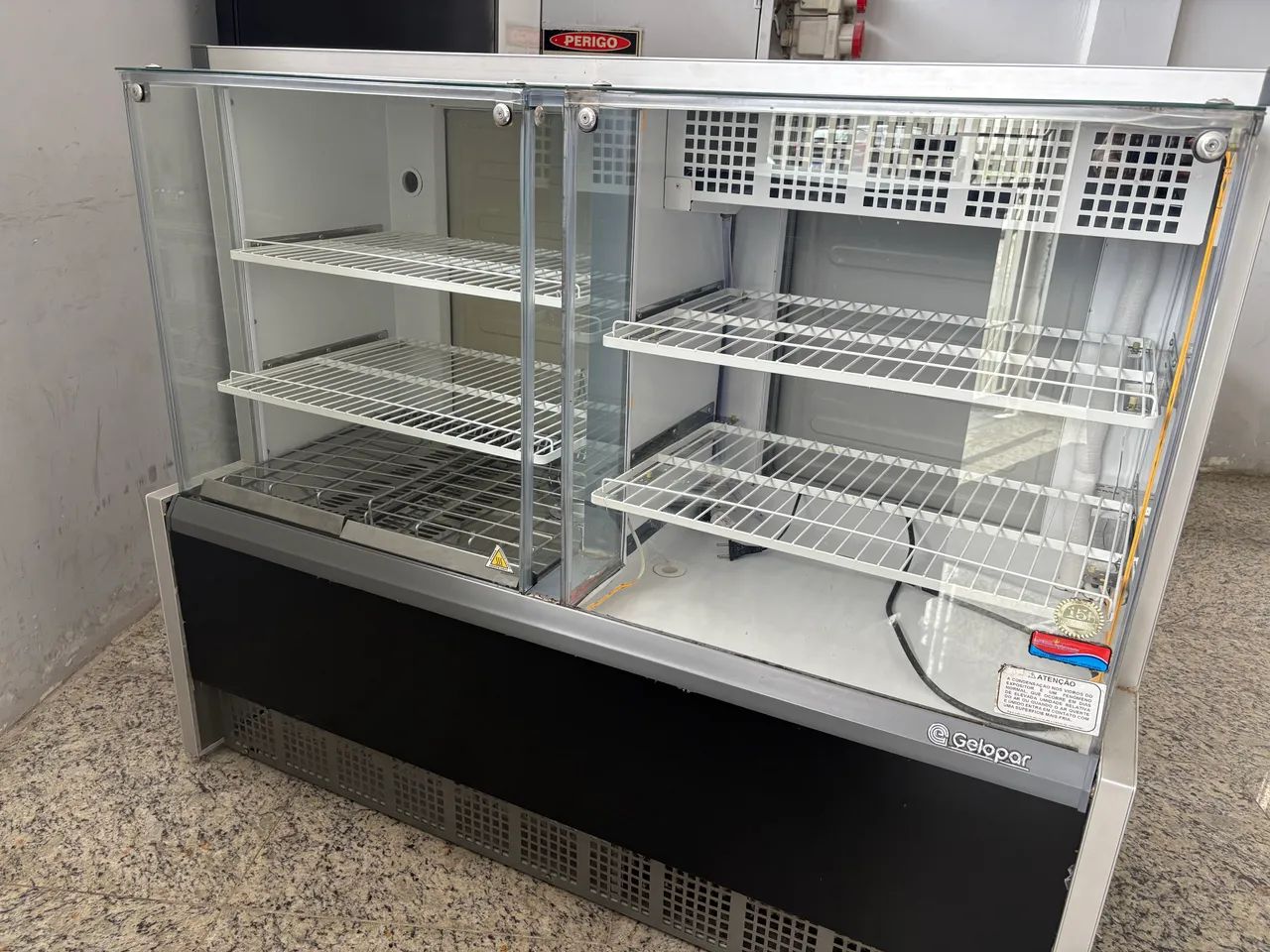 BALCÃO EXPOSITOR - REFRIGERADO / ESTUFA - Foto 4