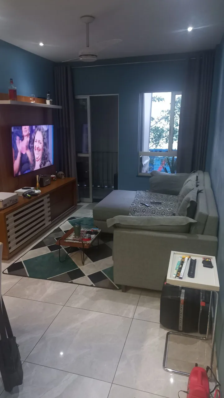 ESPAÇOSO QUARTO E SALA EM BENFICA