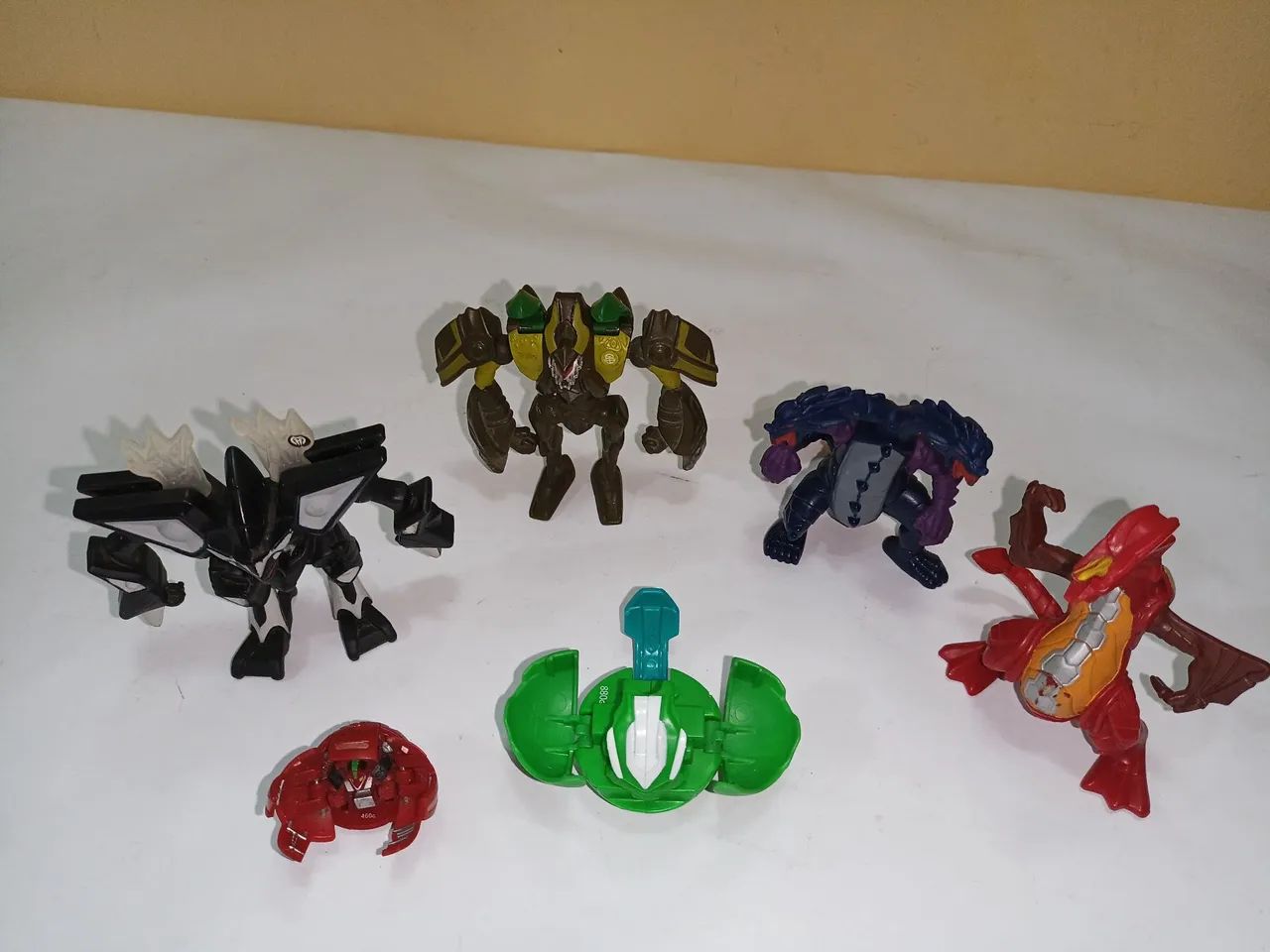 Bonecos Bakugan  - Foto 2
