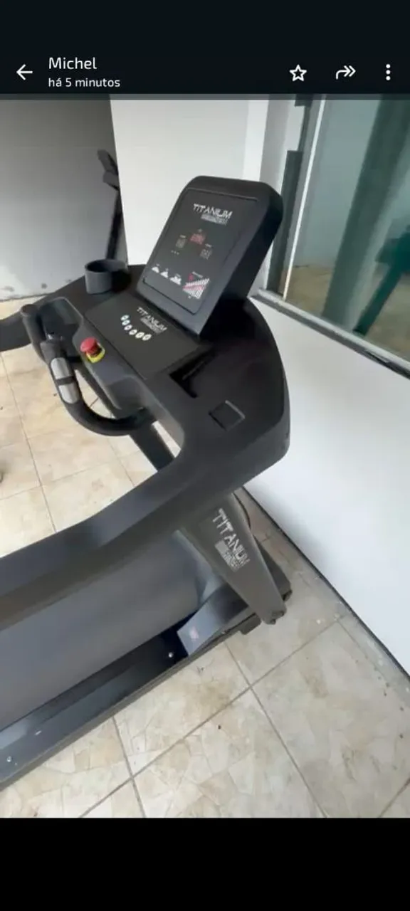 Esteira Elétrica Titanium - Ótima para treinos em casa!
